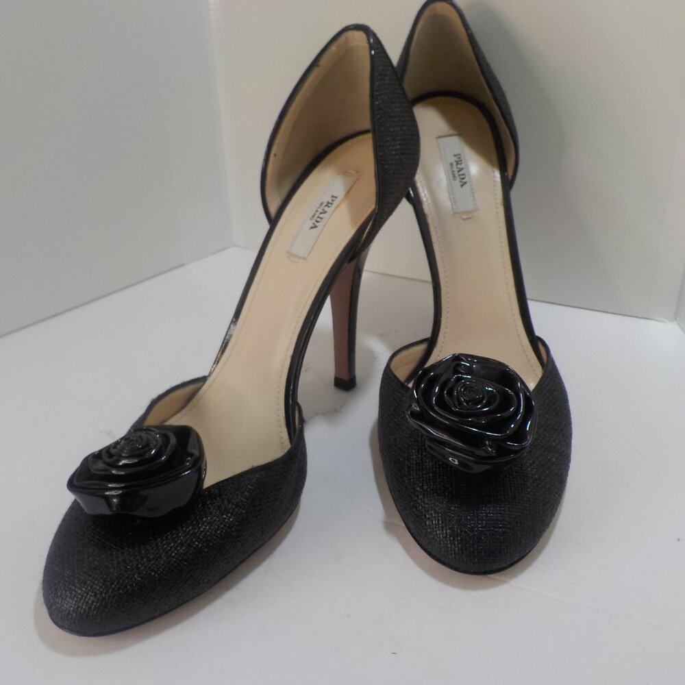 PRADA, Black Patent Leather with Weave Pattern, Rosette detail, Size: 39.5 Ital.